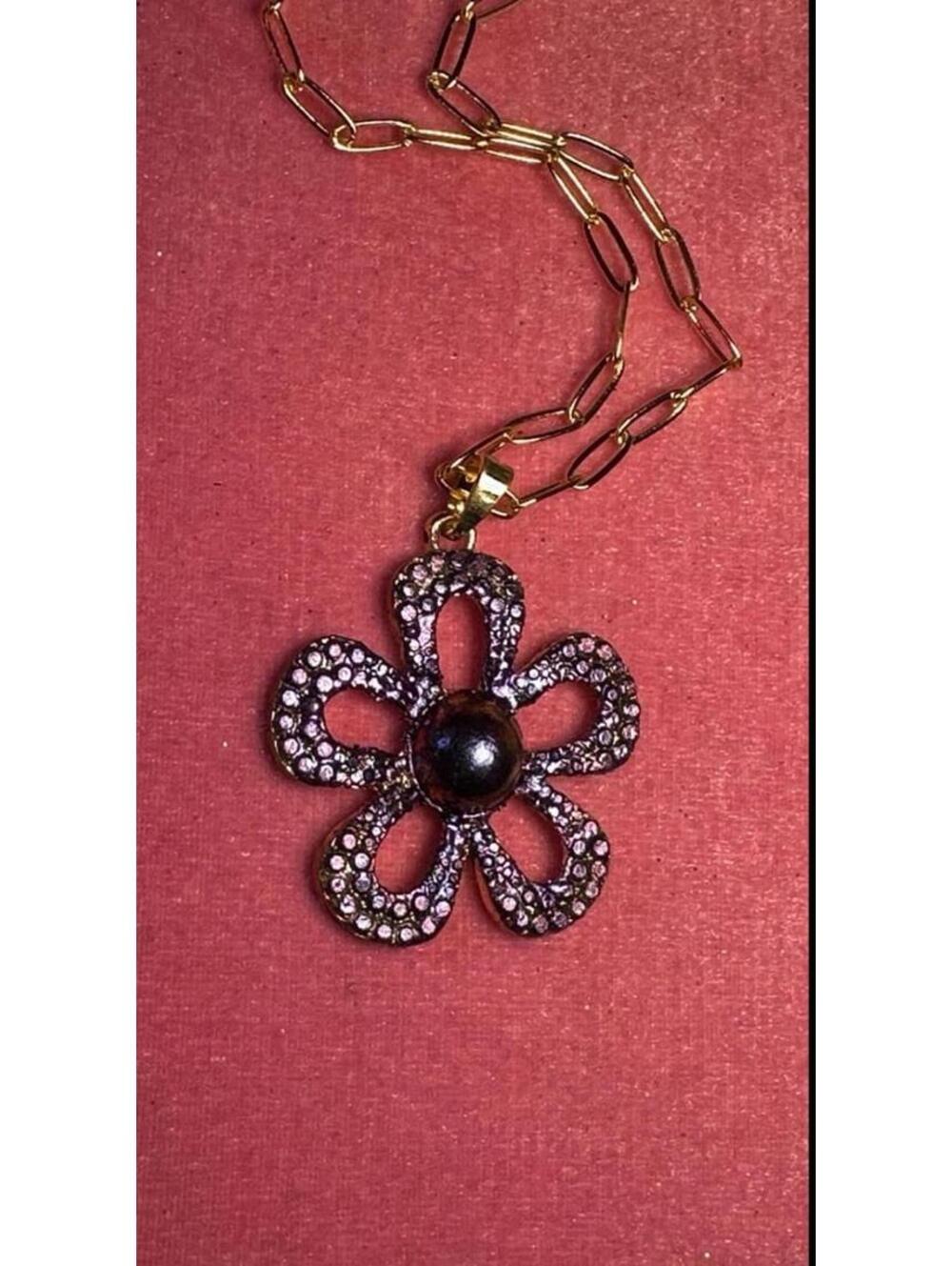 Necklace flower pendant purple and yellow gold tone 22” paper clip chain new
